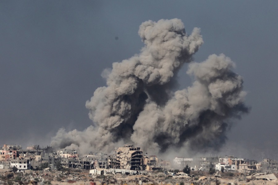 Israel ataca más de 200 objetivos de Hamás en Gaza