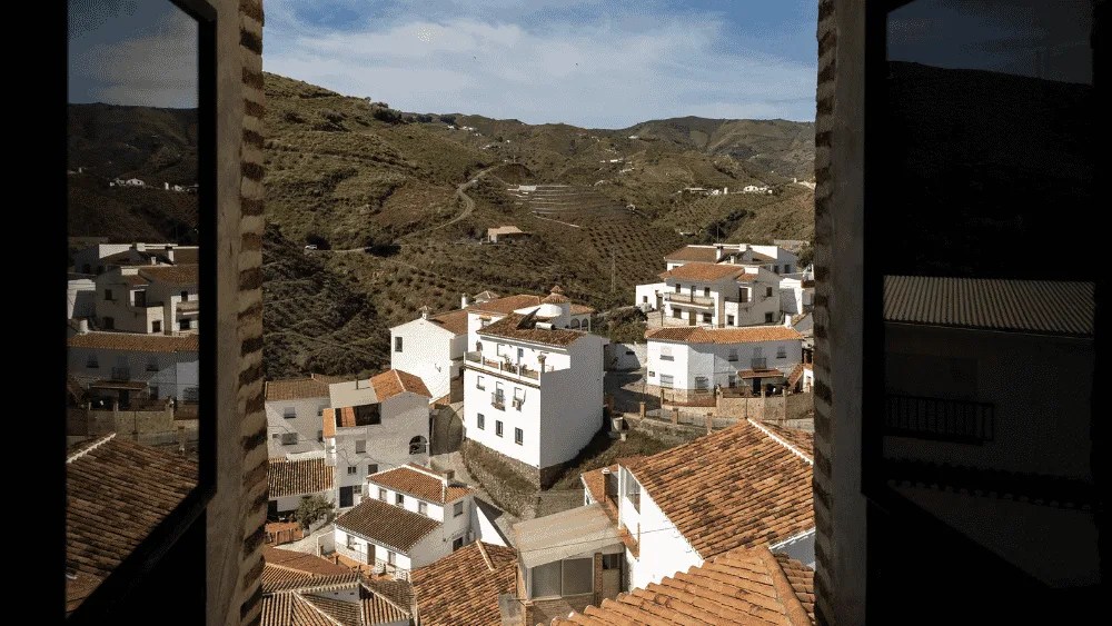 Vista general del municipio de El Borge de 968 habitantes situado en la comarca de la Axarquía, a unos 40 minutos de Málaga.