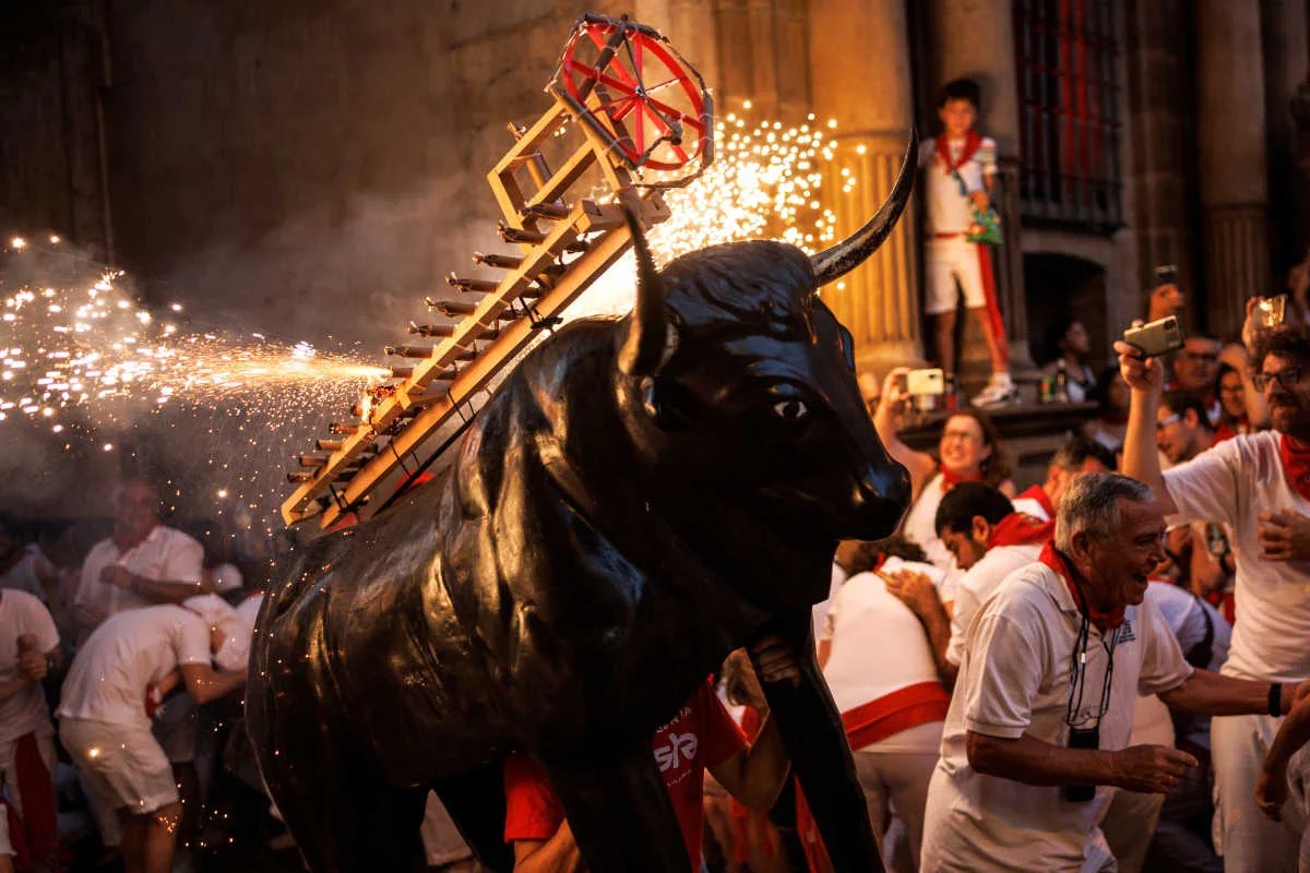 Toro de fuego