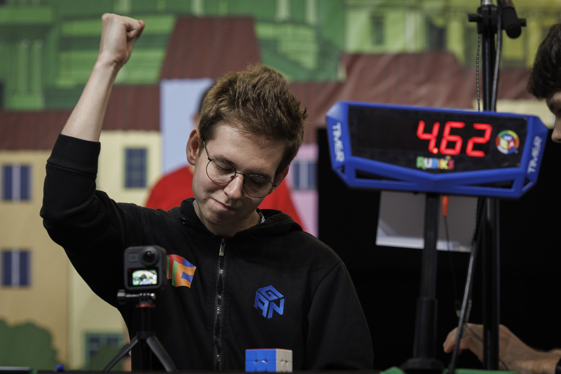 Imagen del campeón de Europa de Cubo de Rubik, Tymon Kolasiński