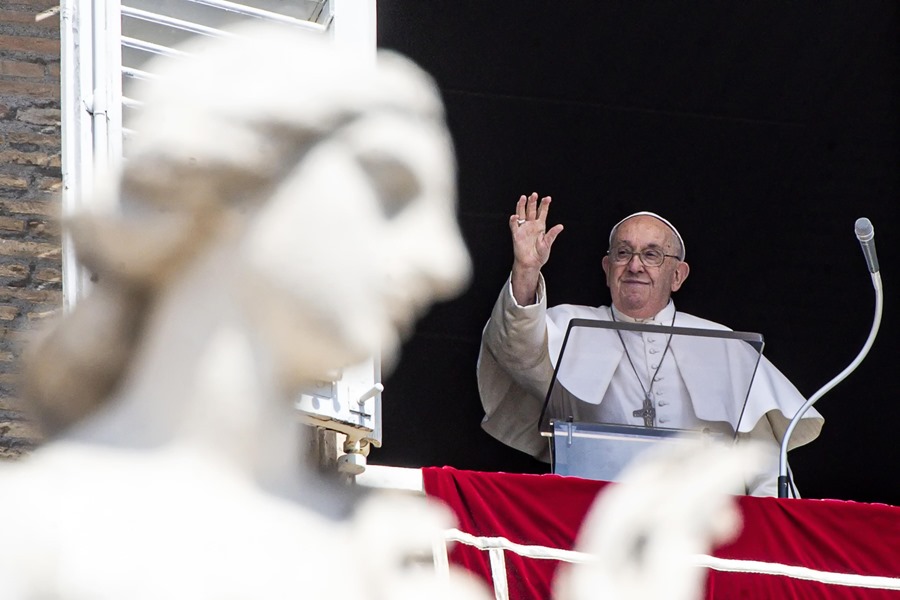 El papa Francisco, durante el rezo de Angelus.