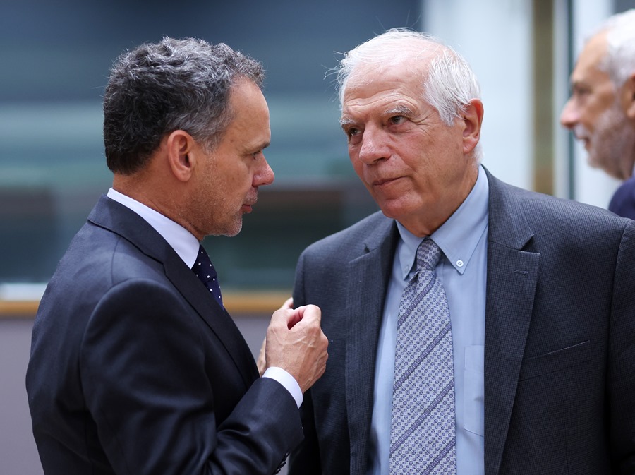 Borrell pide que Ucrania use plenamente el armamento que le dan sus socios