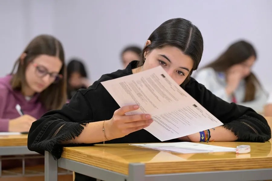 Imagen de archivo de las pruebas de evaluación de acceso a la universidad. EFE/Jesús Monroy