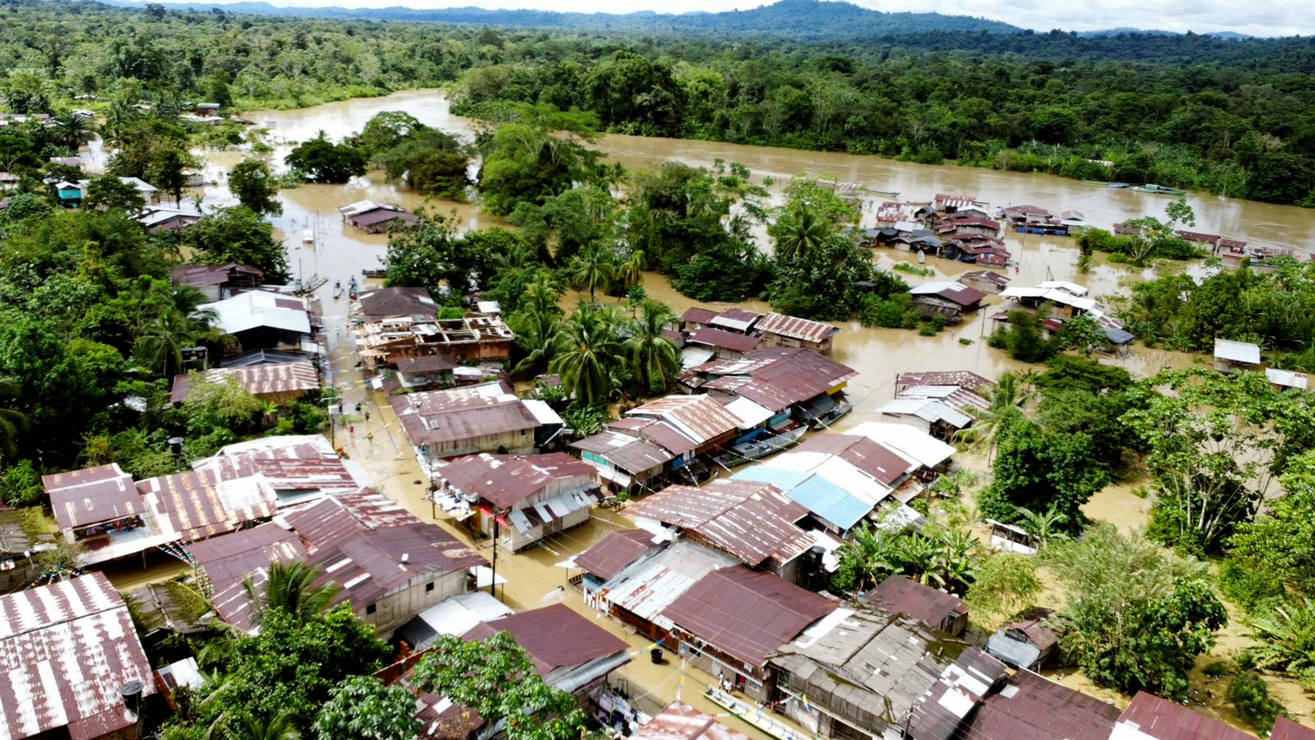 Fotografía cedida por el Ejército de Colombia de inundaciones este sábado en Pie de Pató, ubicado en el departamento de Chocó (Colombia). EFE/ Ejército De Colombia