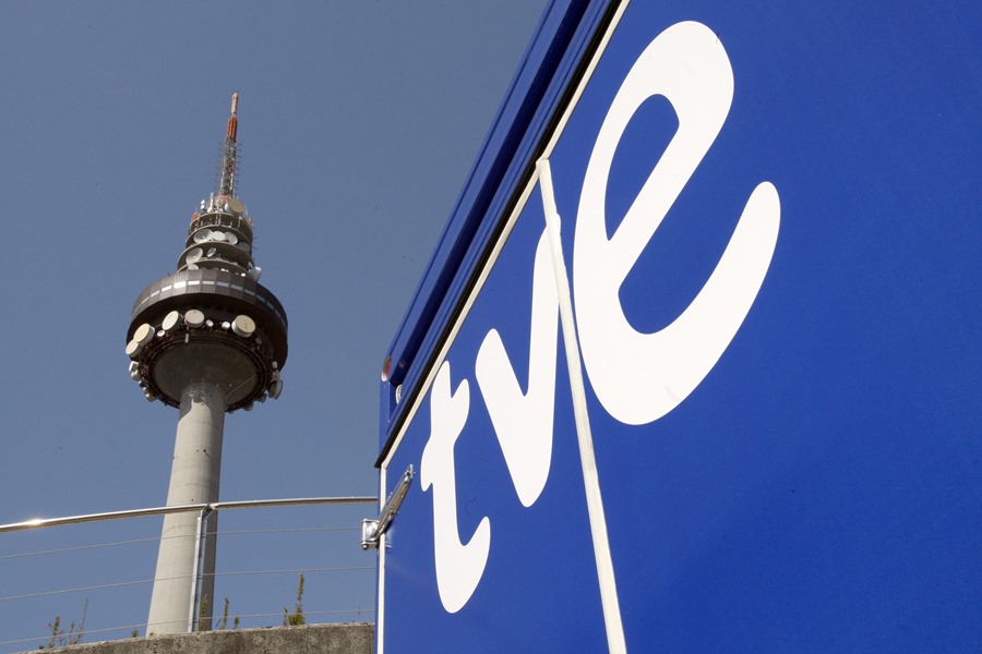Vista de la torre el "Pirulí", centro de comunicaciones de RTVE.