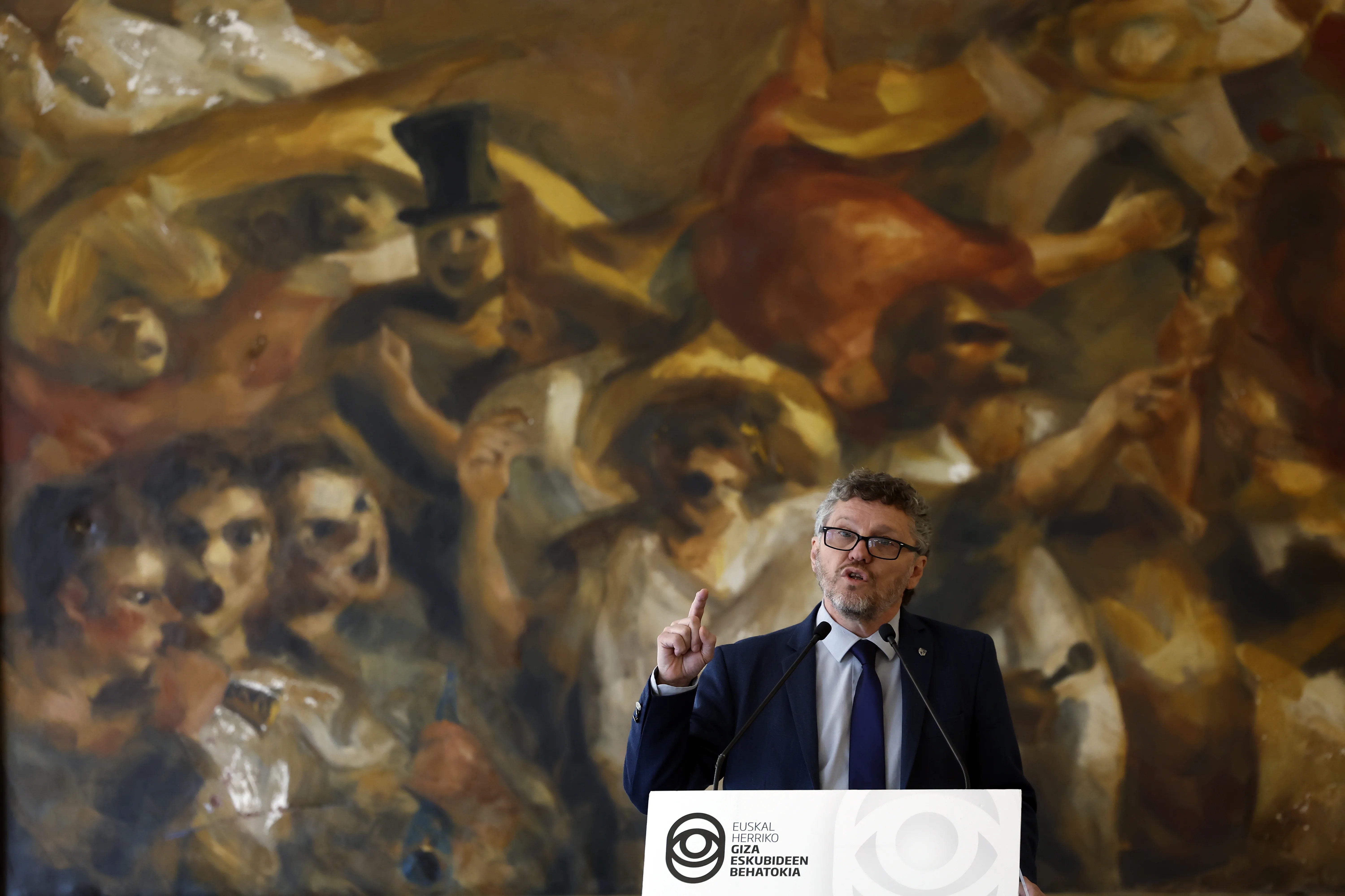 Imagen del expresidente del Comité de Derechos Humanos de Naciones Unidas, Fabián Salvioli, en un acto en Pamplona