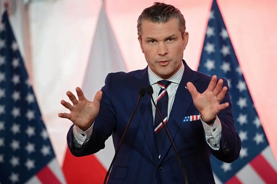 Fotografía de archivo que muestra al secretario de Defensa de Estados Unidos, Pete Hegseth. EFE/Marcin Obara