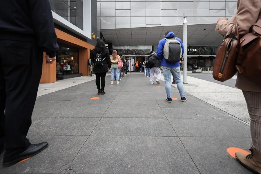 Evacúan centro comercial en Montevideo ante amenaza de bomba por segundo día consecutivo