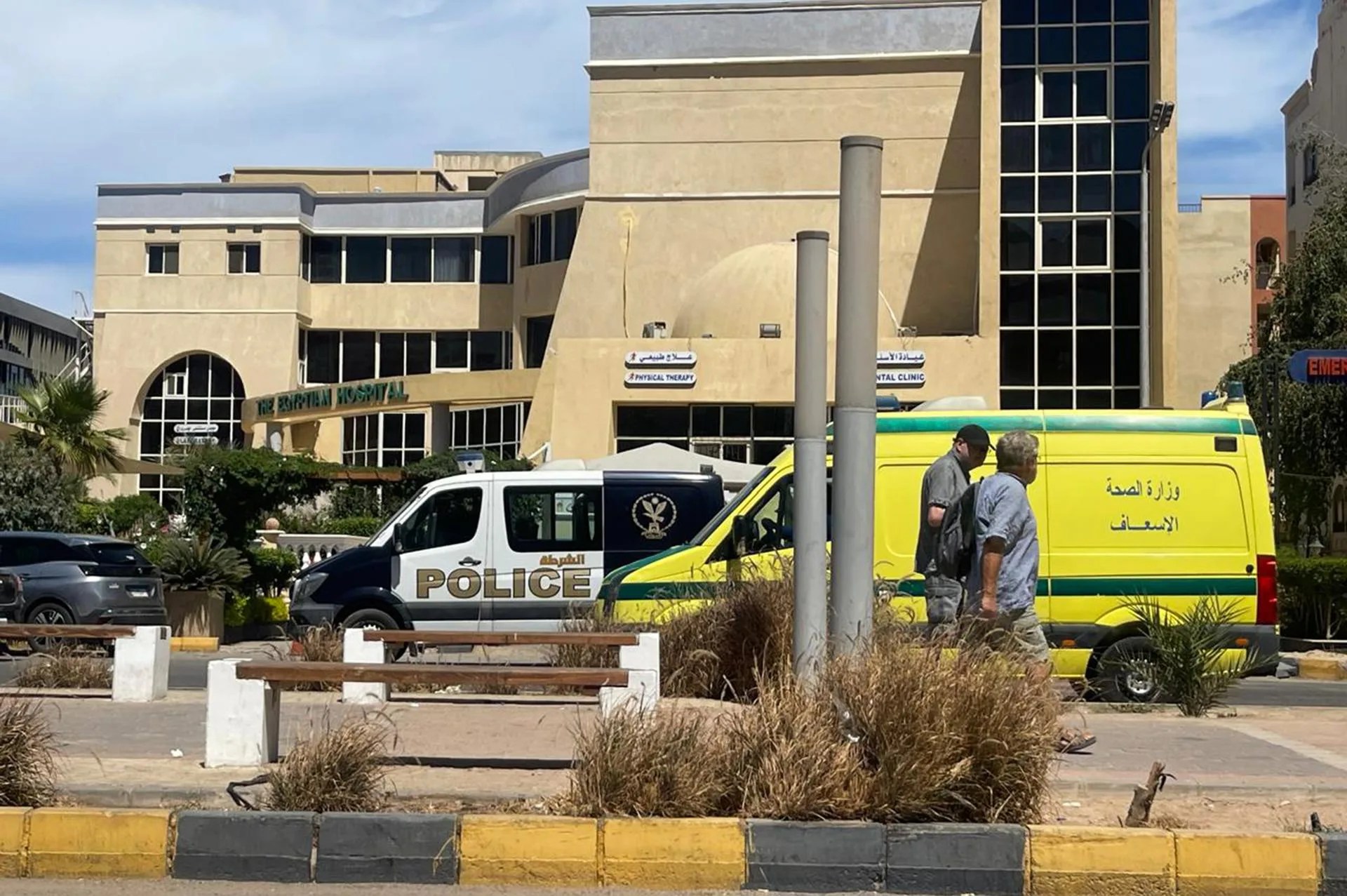 An ambulance and a police vehicle stand in front of The Egyptian Hospital in Hurghada, Egypt, 27 March 2025, following the sinking of a submarine in the Red Sea, with several people feared dead. EFE-EPA/STRINGER