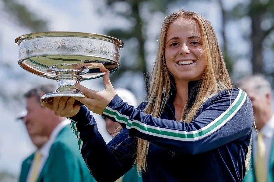 Carla Bernat hace historia en el golf español ganando en Augusta.