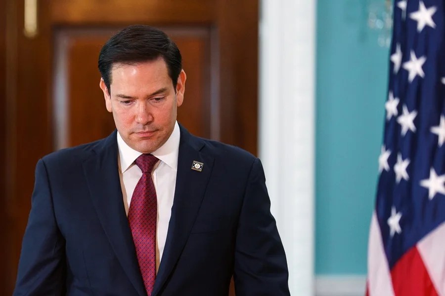 Marco Rubio señala a su homólogo ruso la necesidad de acabar "ya" la guerra en Ucrania