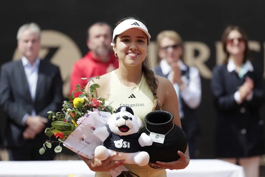 Camila Osorio vence a la polaca Kawa y se convierte en tricampeona en Bogotá