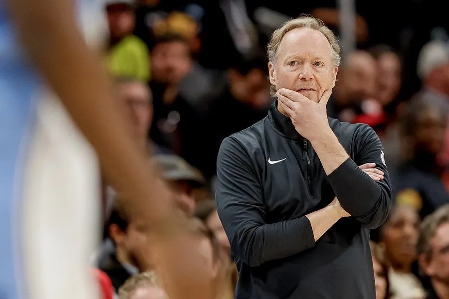Mike Budenholzer, fuera de los Suns tras una campaña sin resultados