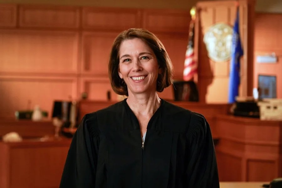 Susan Crawford, la jueza defensora de los derechos reproductivos que ha derrotado a Musk