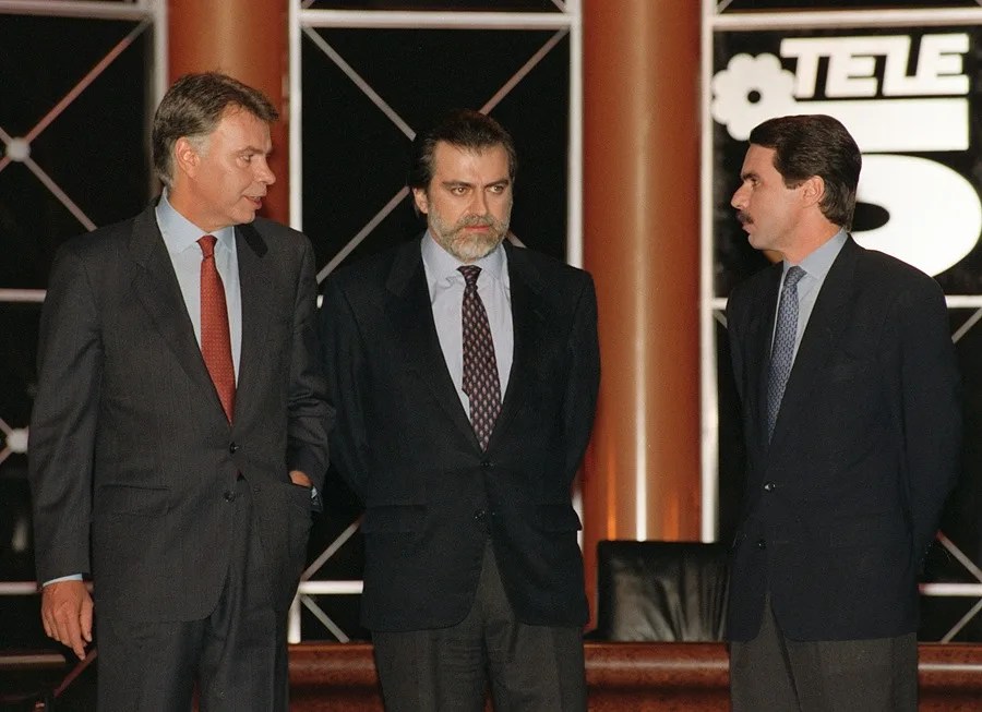 Felipe González, Luis Mariñas, y José María Aznar,(iz-dc)