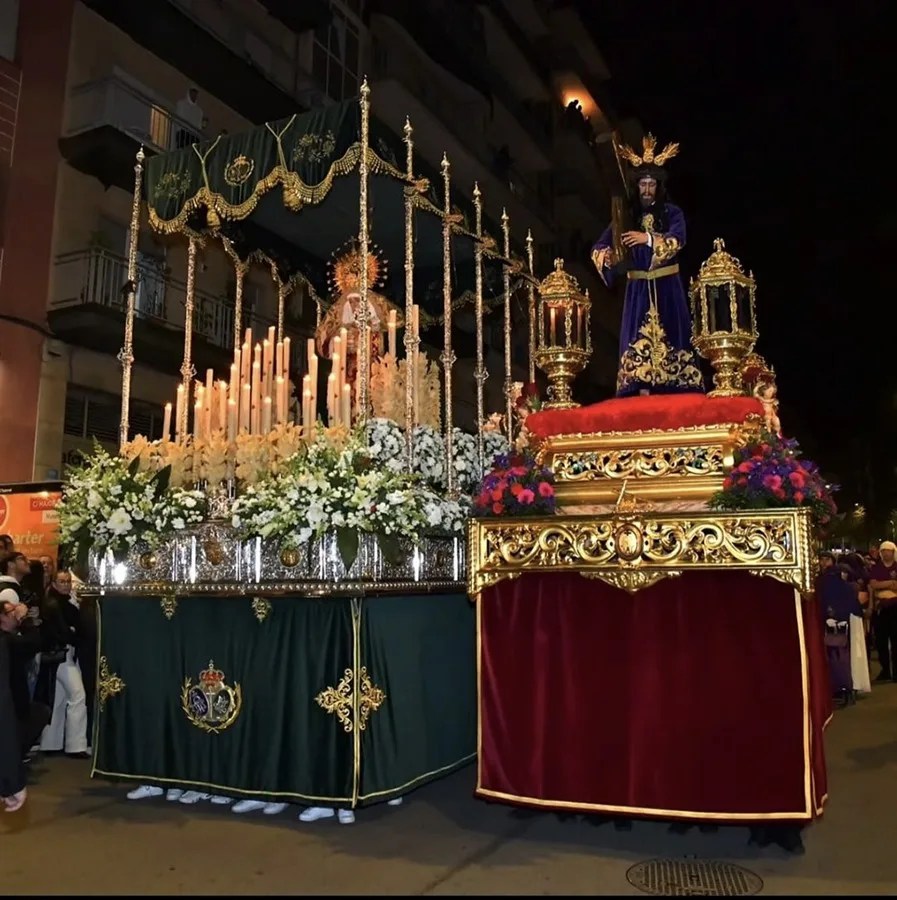 Vista del paso de Nuestro Padre Jesús Nazareno y Nuestra Señora de la Esperanza de Mataró
