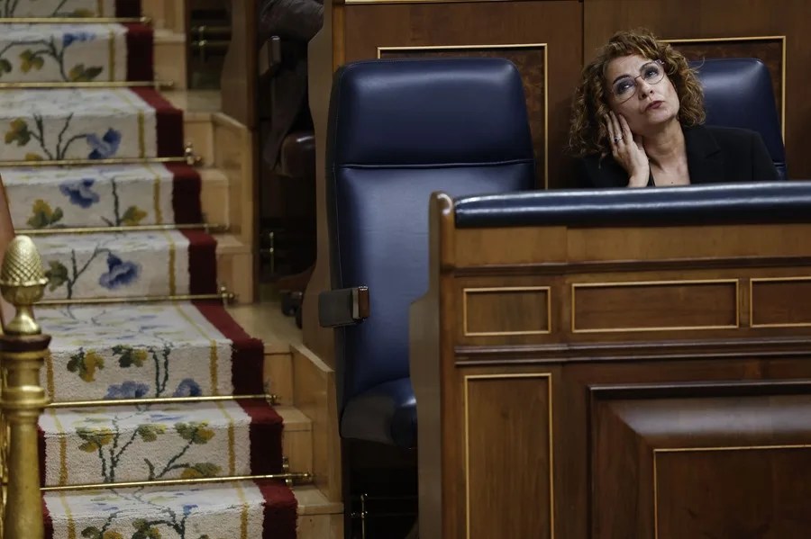 La vicepresidenta primera y ministra de Hacienda, María Jesús Montero,