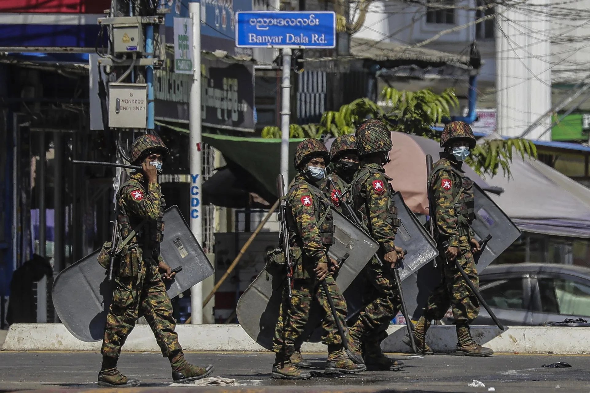 (FILE) Soldiers patrol the streets during a protest against the military coup in Yangon, Myanmar, 06 March 2021. EFE-EPA/LYNN BO BO

