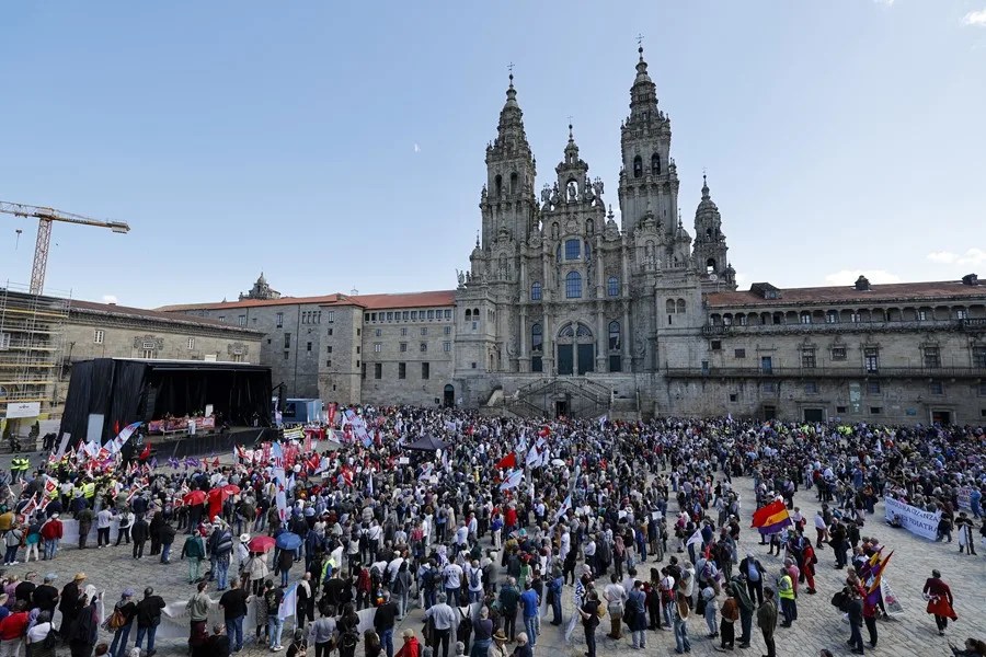 Manifestación convocada por la Plataforma SOS Sanidade Pública