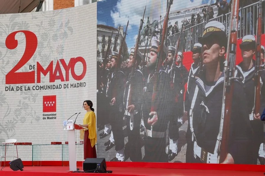 Ayuso critica la ausencia del Ejército en los actos del Dos de Mayo