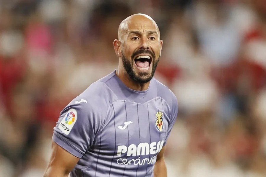Pepe Reina anuncia su retirada como portero profesional y que será entrenador