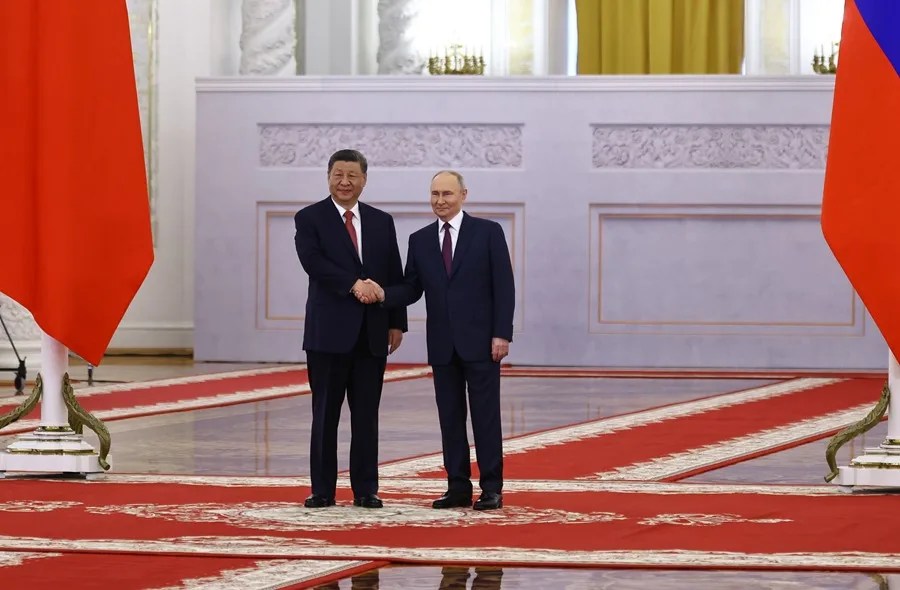Putin y Xi firman acuerdos en Moscú
