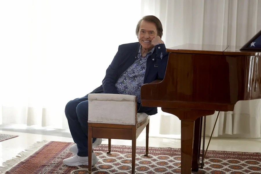 El cantante Raphael, durante una entrevista con EFE