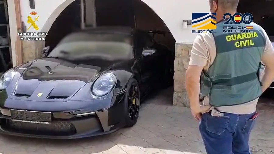 La Guardia Civil y la Policía Nacional han recuperado 134 vehículos de alta gama