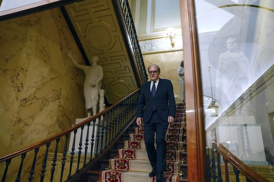 El Defensor del Pueblo, Ángel Gabilondo