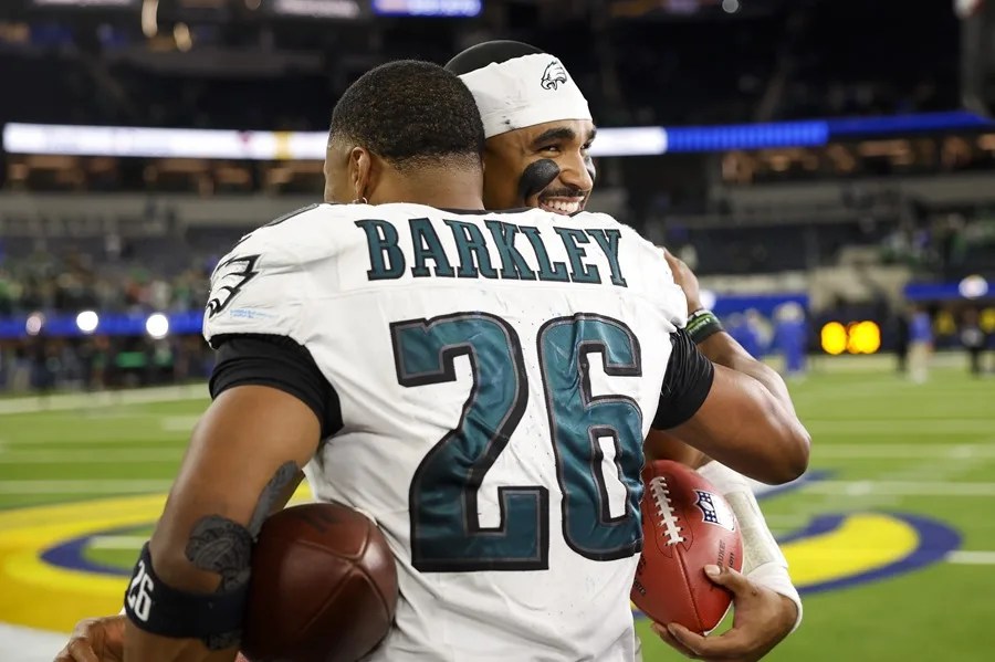 MVP del Super Bowl, Saquon Barkley respalda la jugada del 'tush push'