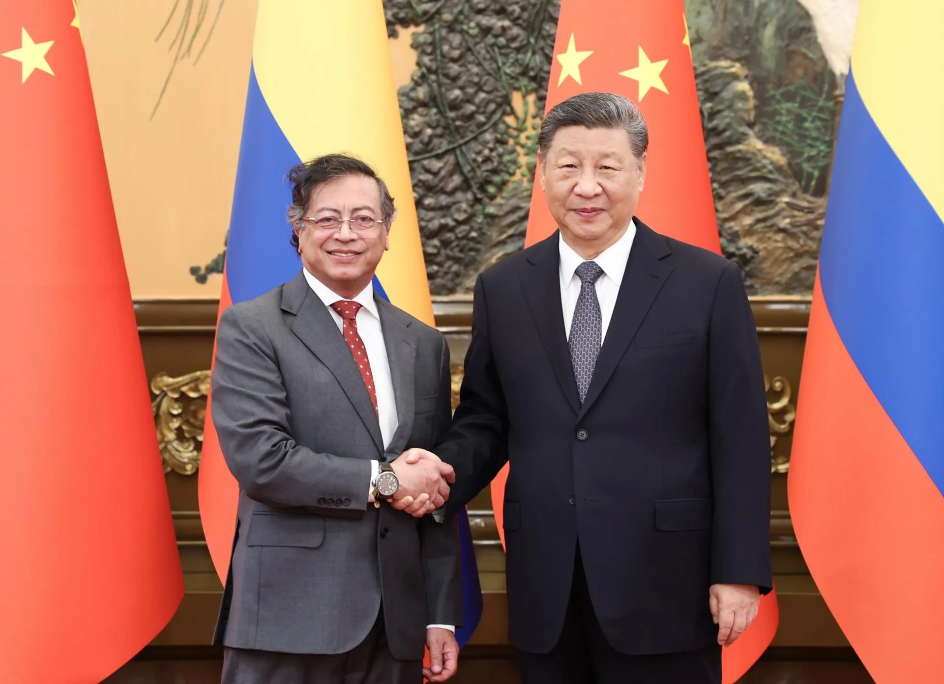 (FILE) Chinese President Xi Jinping meets with Colombian President Gustavo Petro at the Great Hall of the People in Beijing, China, 14 May 2025. EFE/EPA/XINHUA / HUANG JINGWEN CHINA OUT / UK AND IRELAND OUT / MANDATORY CREDIT EDITORIAL USE ONLY