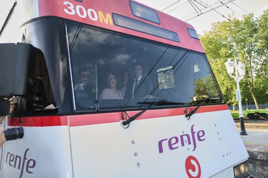 Álava inicia su servicio ferroviario de Cercanías