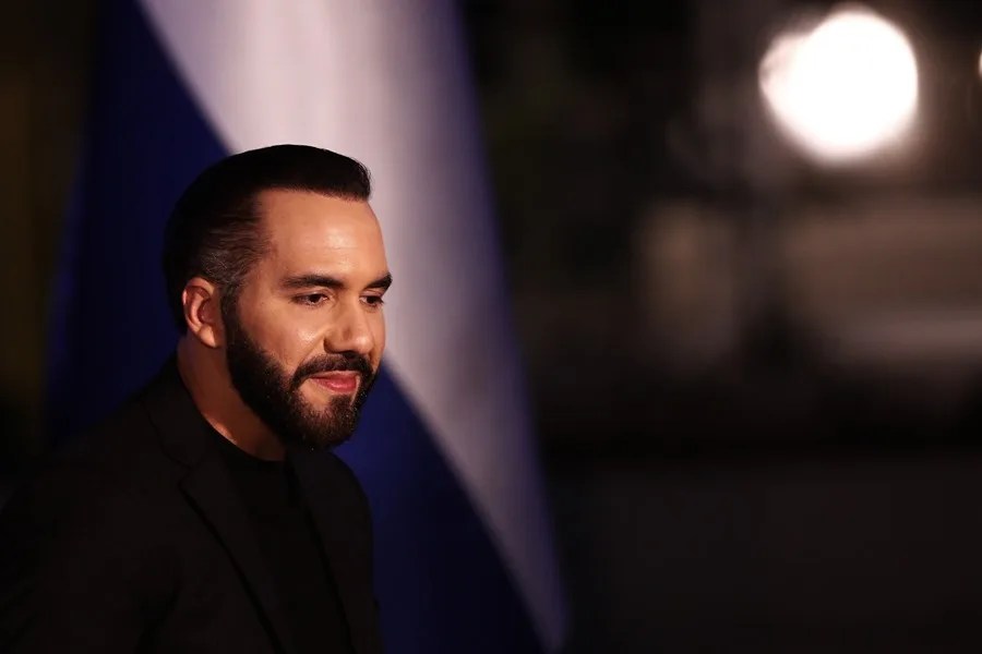 Una ONG denunciará a Nayib Bukele ante la CPI por la deportación de venezolanos desde EE.UU.