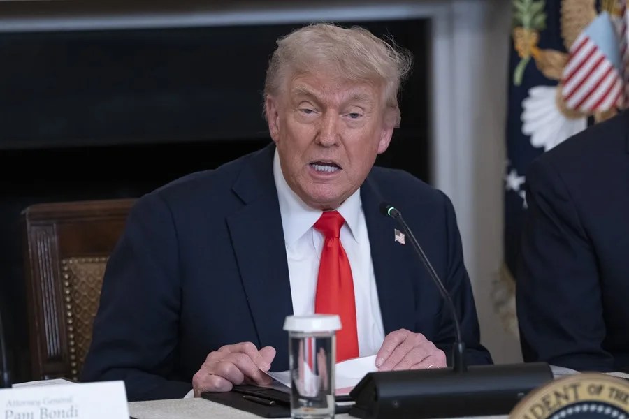 Donald Trump le recomienda a Greta Thunberg un curso para aprender a "controlar la ira"