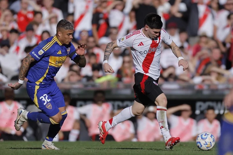 El presidente de Argentina apunta contra la AFA por la eliminación de Boca y River del Mundial de Clubes