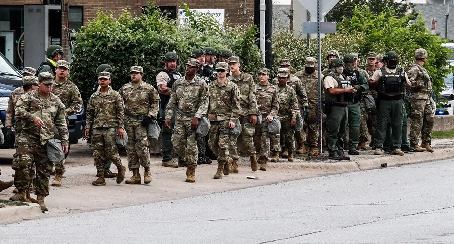 Texas despliega a 7.000 efectivos de la Guardia Nacional y la Policía por las protestas contra las redadas