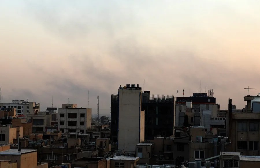 Trump dice que todo el mundo debería evacuar "inmediatamente" Teherán, capital de Irán