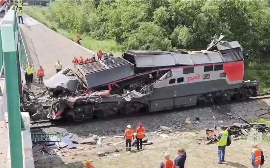 Explosión en una vía férrea en una región rusa