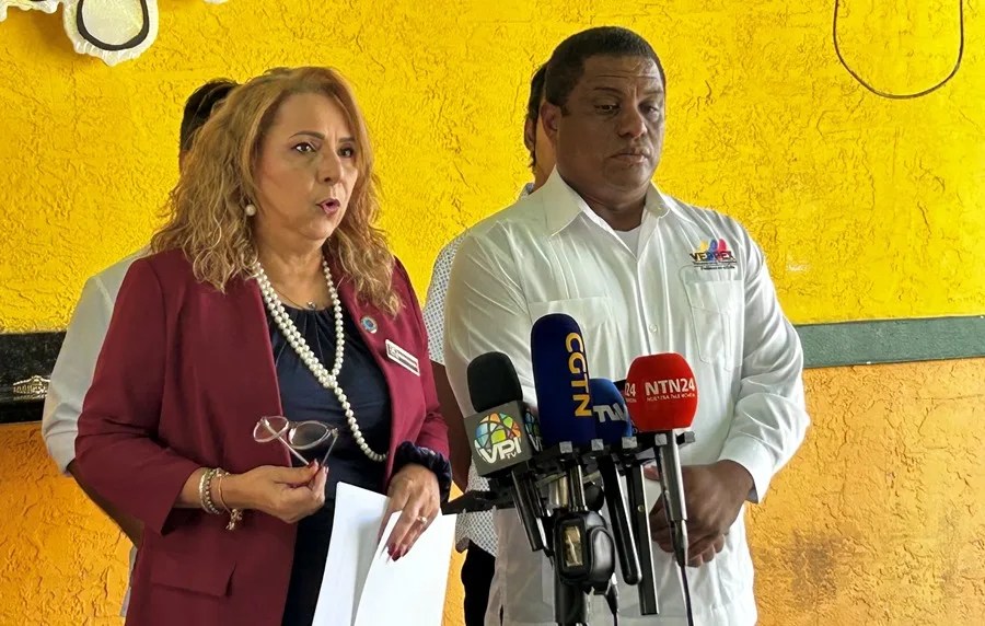 El exilio de Venezuela en EE.UU. critica la inminente deportación de un expreso político