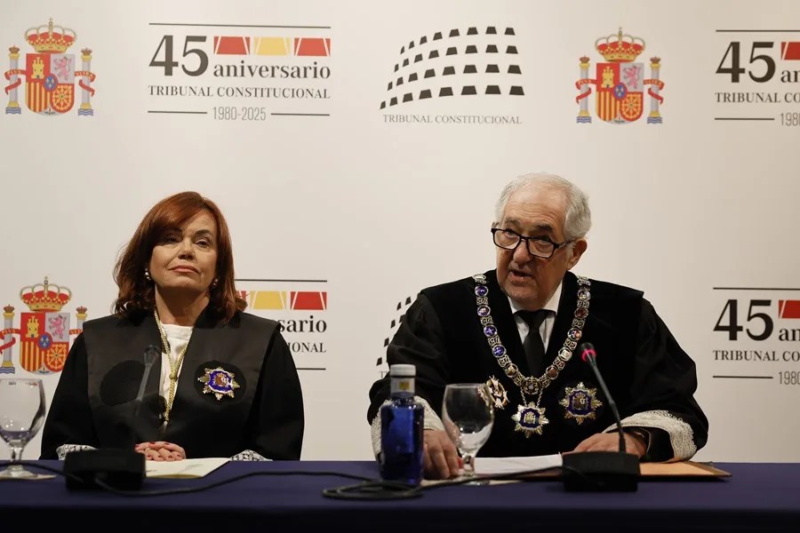 El presidente del Tribunal Constitucional, Cándido Conde Pumpido, y la vicepresidenta, Inmaculada Montalbán.