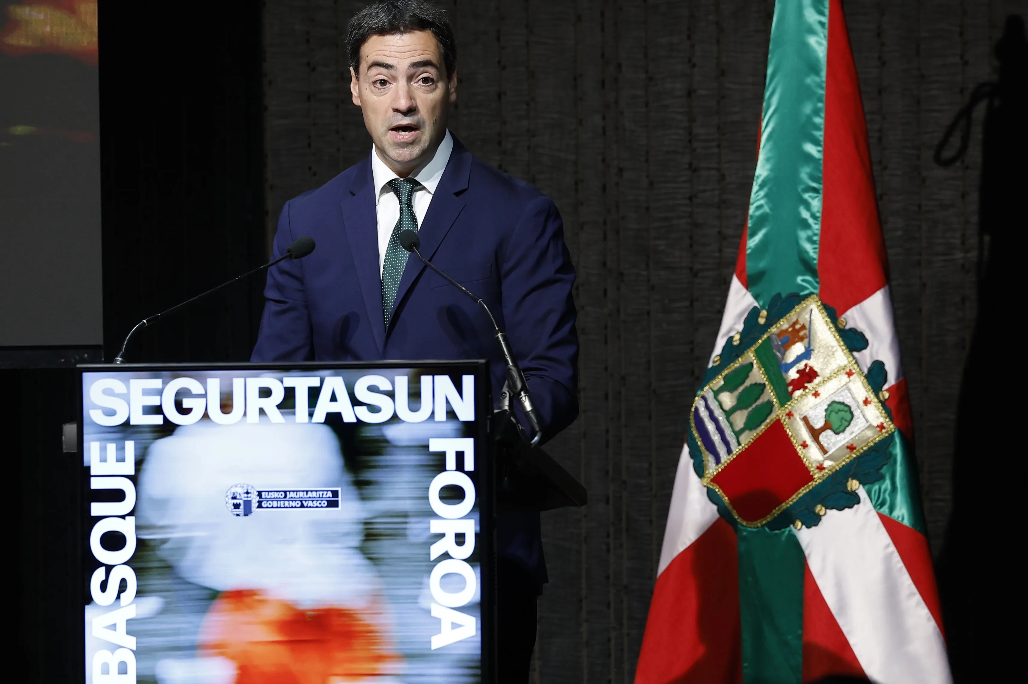 Una imagen del lehendakari, Imanol Pradales, en la inauguración del Basque Segurtasun Foroa.EFE/MIguel Toña.