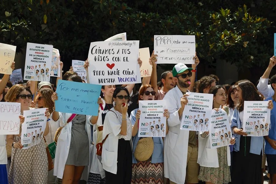Los médicos aragoneses convocados a la huelga
