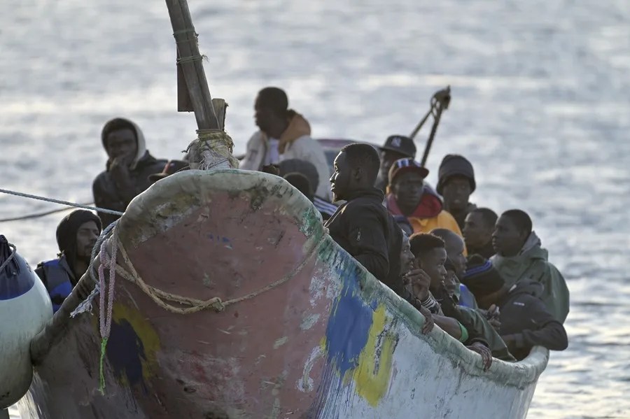 Imagen de archivo de llegada de migrantes a La Restinga.