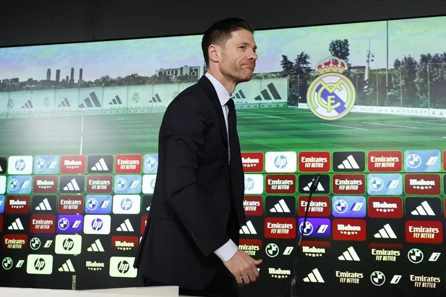 Xabi Alonso es presentado como nuevo entrenador del equipo en Madrid.