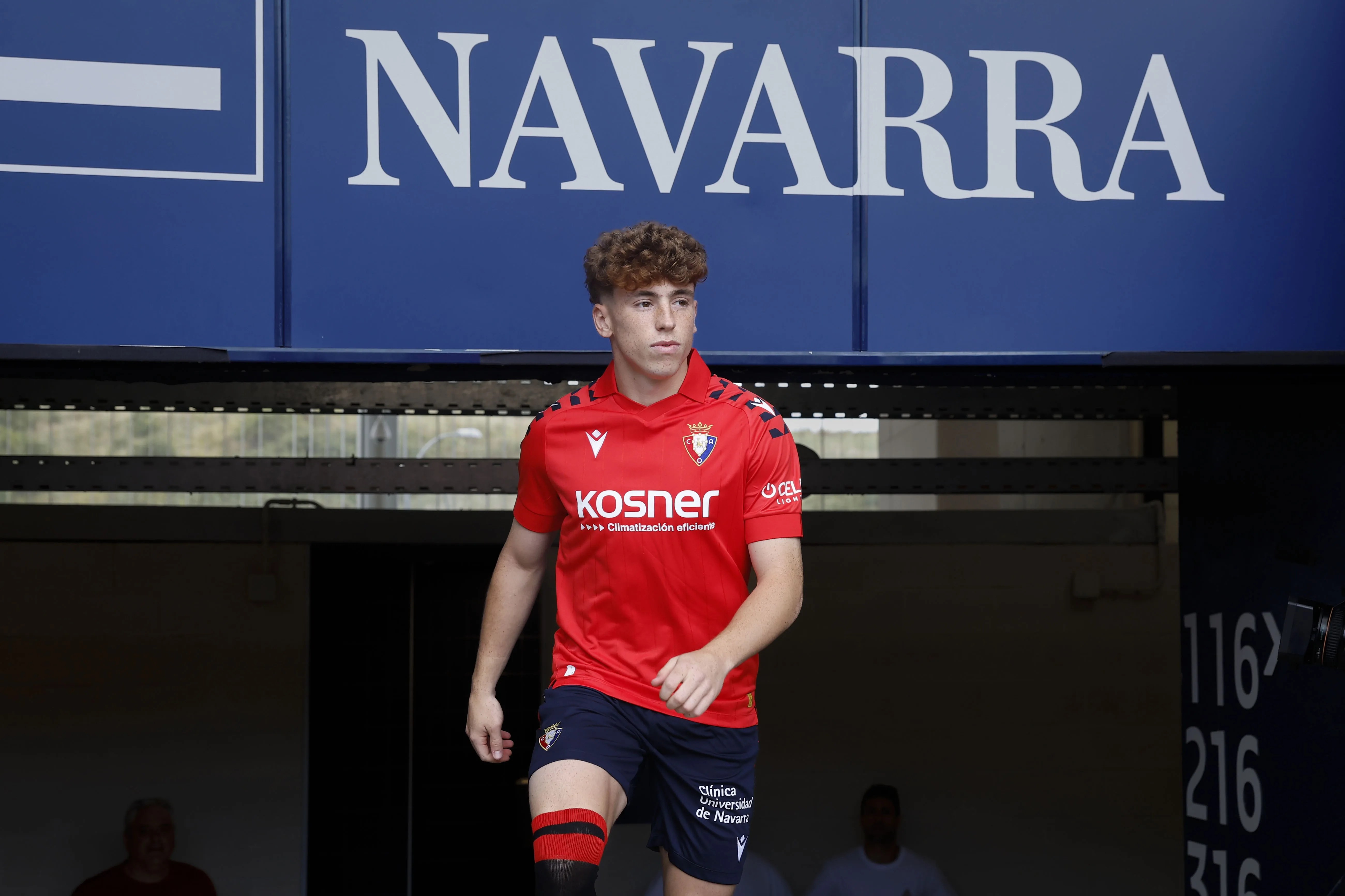 Imagen de la presentación de Víctor Muñoz como nuevo jugador de Osasuna