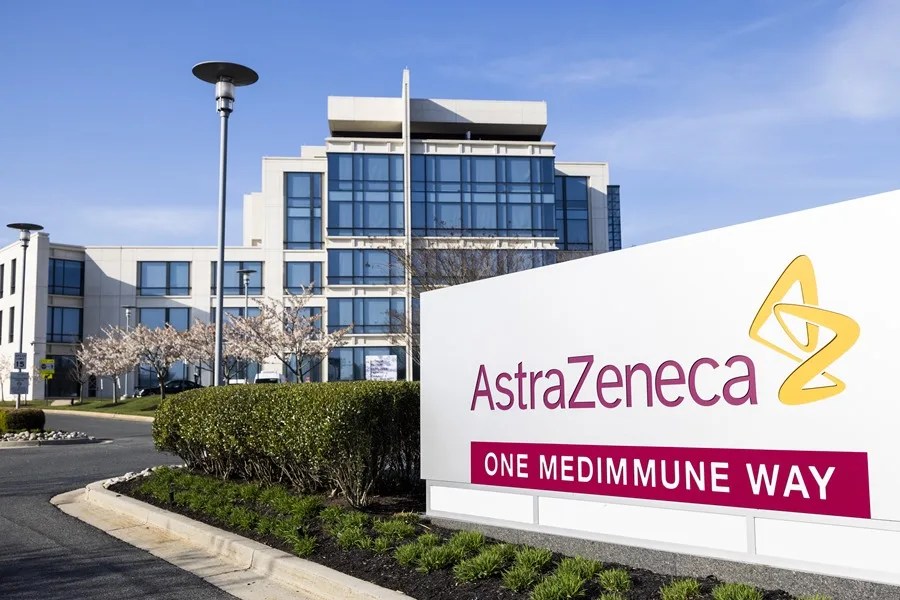 Trump anuncia una inversión de 50.000 millones de AstraZeneca en EE.UU. para evitar sus aranceles