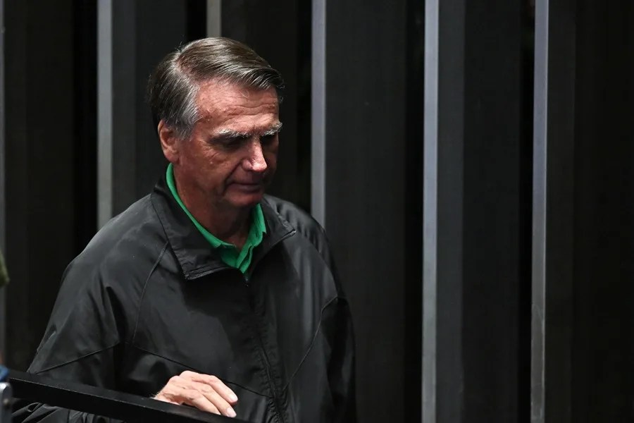 El Supremo impone nuevas medidas cautelares a Bolsonaro