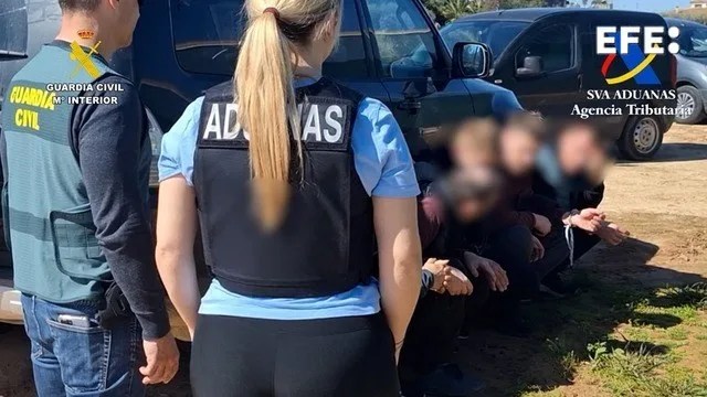 fábrica ilegal de tabaco