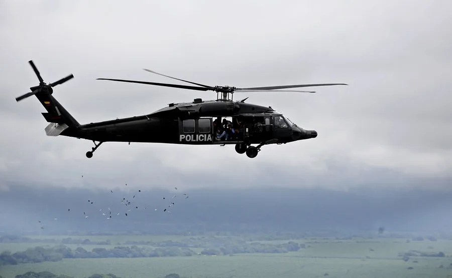 Un ataque a un helicóptero de la Policía de Colombia deja ocho muertos y ocho heridos