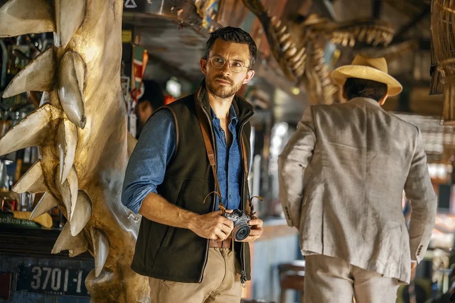 Jonathan Bailey, interpreta al doctor Henry Loomis, experto en dinosaurios en 'Jurassic World: El renacer'.